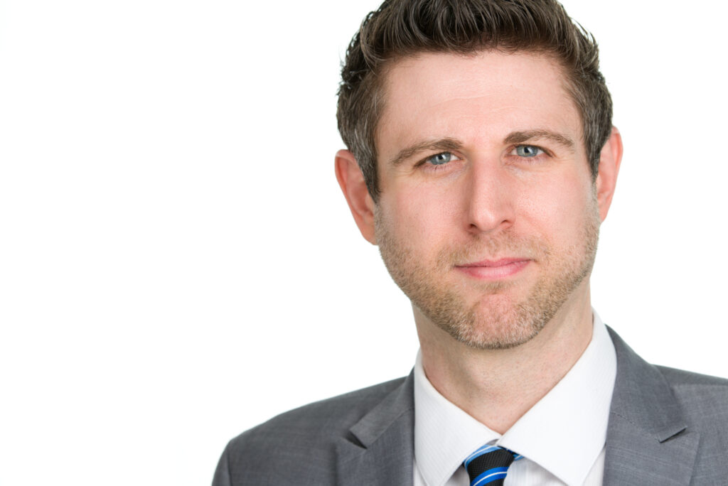  Chris Hartman